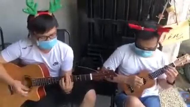 Ngẫu hứng lambada Guitar và Ukulele смотреть онлайн