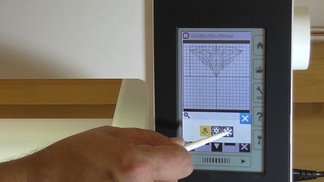 Janome Memory Craft 550E/ 500E Quilt Block смотреть онлайн