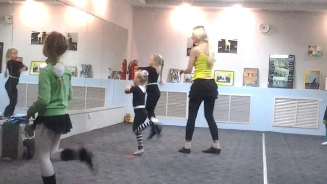 Как выучить, научить, запомнить танец с детьми. Валенки. Russian pop folk Balenki