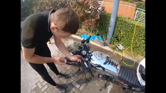 Забытый Cafe Racer за 900$. Зачем?! смотреть онлайн