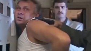 АЛЕКСАНДР ВОРОБЬЕВ  на углу у патриарших 2001