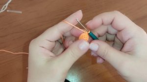 Вяжем снеговичка спицами. Проще некуда! Часть 4. Носик.