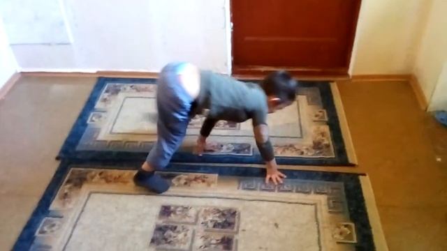 Тренируемся капуэро дома на карантине. смотреть онлайн