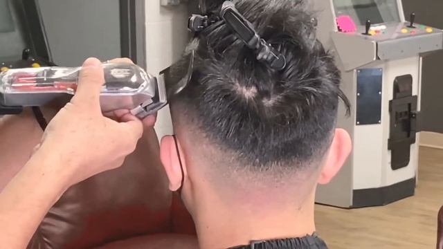 Mid drop fade with undercut trim no enhancements смотреть онлайн