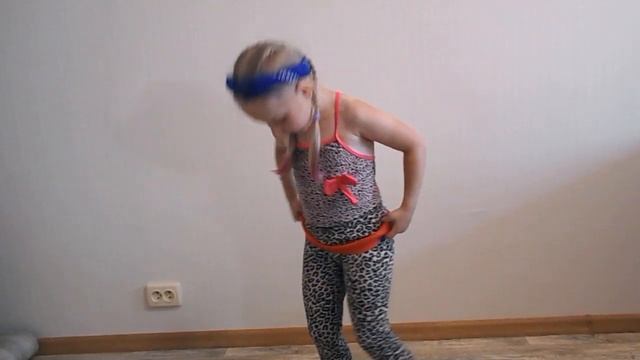 ПОПА КАК У КИМ | ФИТНЕС С ТАНЕЙ | Hello Tanya смотреть онлайн