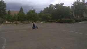 Учимся кататься на велосипеде в 6 лет