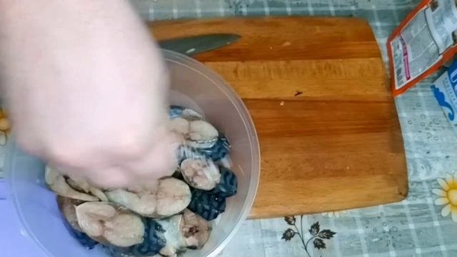 Соленая скумбрия!Два часа и готово.скумбрия сухого посола.За добавкой к Серго.