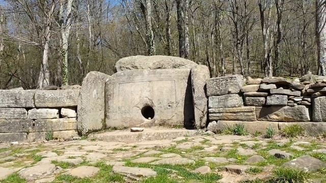 ГЕЛЕНДЖИК... ТАЙНЫ ВОДОПАДОВ и ДОЛЬМЕНОВ РЕКИ ЖАНЕ... смотреть онлайн