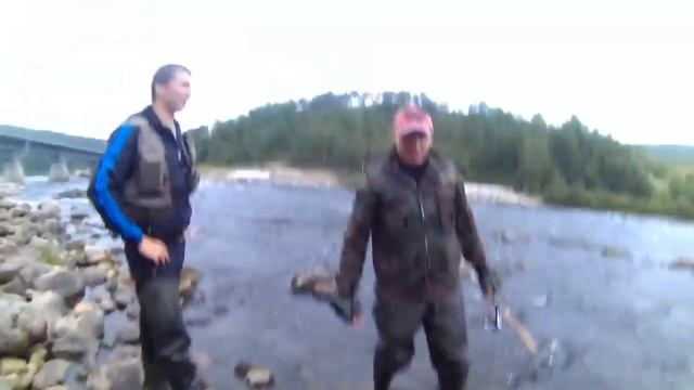 Семга на блесну, 3 схода, больная рыба река Кола
