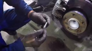 Замена тормозных колодок на БМВ. Как подобрать и купить колодки  BMW e90