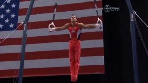Один из самых сложных элементов в спортивной гимнастике.