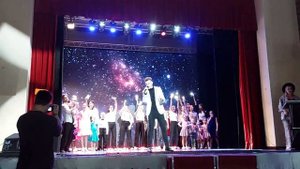 Я буду петь голосами своих детей...