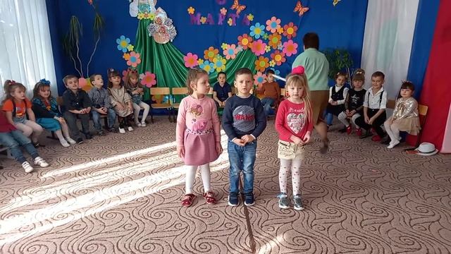 Стихотворение для бабушки (старшая группа, 8 Марта 2021) смотреть онлайн