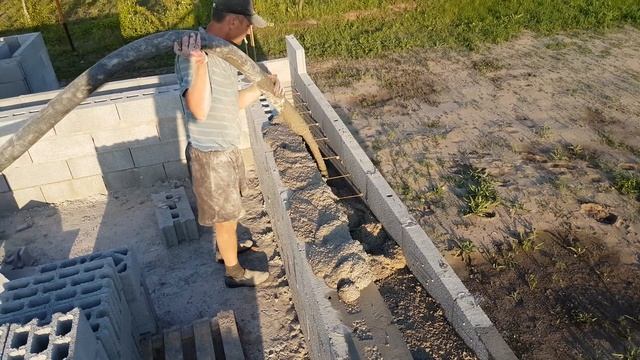 заливка полистеролбетона в блок