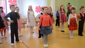 Песня про бабушку, утренник 8 Марта, старшая группа