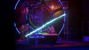 ? КАК ТАНЦУЮТ РОБОТЫ ?