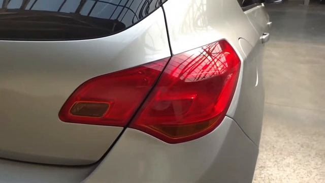 Обзор автомобиля в продаже Opel Astra смотреть онлайн