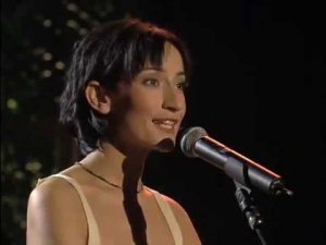 Sztuczny miód/Искусственный мёд - Kasia Groniec/Кася Гронец (tekst A.Osiecka)