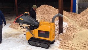 Мобильная дробилка для веток и древесины EuropeForestry С140