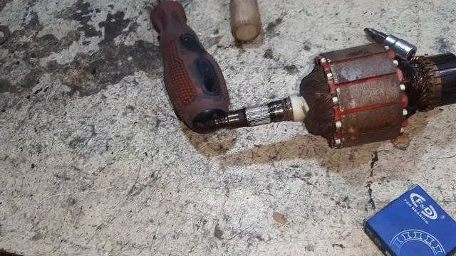 Makita ELM3320 замена всех подшипников.