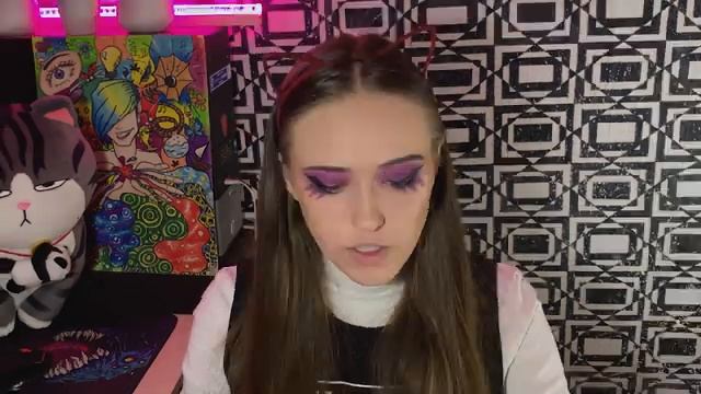 Решила изменить свой стиль | Теперь я стала готом | Макияж, одежда и реакция прохожих смотреть онлайн