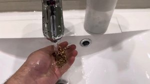 Как я ухаживаю за своими изделиями в позолоте.