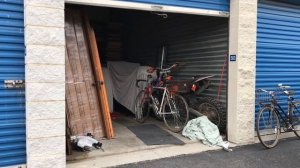 BMW R1200c charging battery