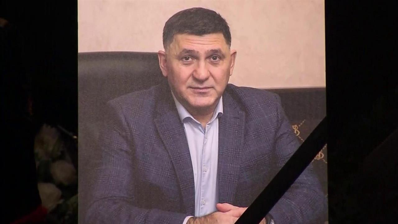 В Ярославле прощаются с актером и режиссером Сергеем Пускепалисом