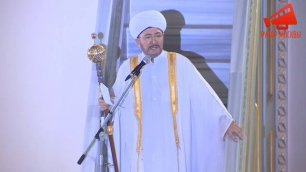 Верующие Москвы и Казани собрались в мечетях по случаю праздника Ураза-байрам