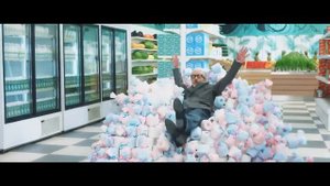 Стейк Праймбиф в клипе Therr Maitz "My Love Is Like"