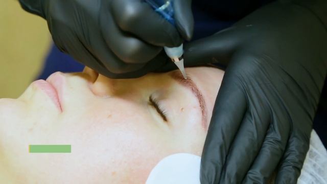 Удаление ПЕРМАНЕНТНОГО МАКИЯЖА бровей ремувером