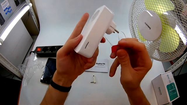 Настройка GSM РОЗЕТКА С ДАТЧИКОМ ТЕМПЕРАТУРЫ (умная дистанционная СМС розетка) SimPal T4 смотреть онлайн