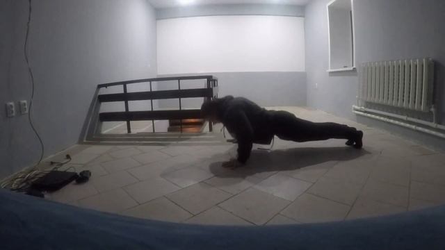 отжимаюсь 20 минут #рекомендации #тренды #рек #хочувтренды #хочуврек #подпишись #популярное #тренды смотреть онлайн