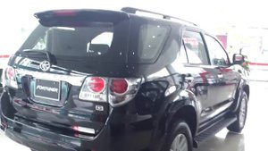 Toyota Fortuner 2013|2014, Fortuner mau den, Fortuner so san