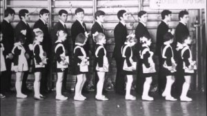 Одноклассники  Поет Квартет Аккорд