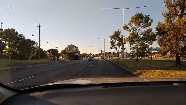 Машини у Австралії, частина 2 смотреть онлайн