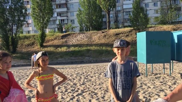 Уборка мусора вокруг оз. Вербное (Киев м. Петровка) смотреть онлайн