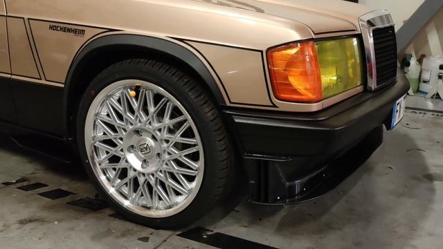 Building Mercedes 190e DTM in 10 minutes смотреть онлайн