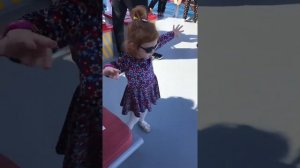 Восточные танцы девочка танцует