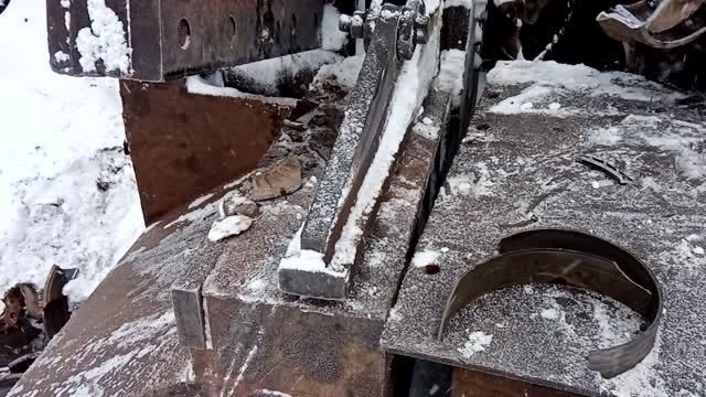 КАК УБРАТЬ С ТОРМОЗНОГО БАРАБАНА ЧУГУННОЕ КОЛЬЦО... смотреть онлайн