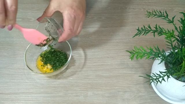 Лепешка с чесночно-сырной намазкой