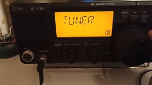 Включение тюнера N7DDC кнопкой Tuner трансивера ICOM 718  Turning on the N7DDC tuner with the Tuner