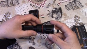 Светодиодный фонарь NSY HYD 1809 T6 . Обзор .