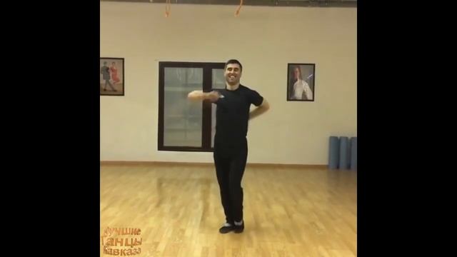 Артур Умаханов Танцует Лезгинку На Пляже При Закате Супер Лезгинка 2017 смотреть онлайн