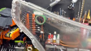 Штатный ксенон без линз на Toyota Verso не светит - меняю на Hella. До/После в видео