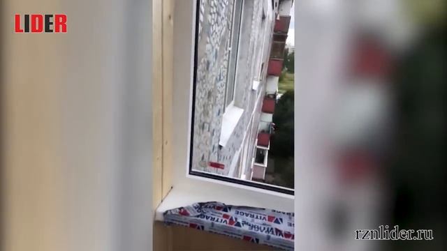 Установка балкона с внутренней и внешней отделкой.Компания Лидер смотреть онлайн
