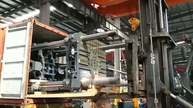 1000Ton injection molding machine 1 смотреть онлайн