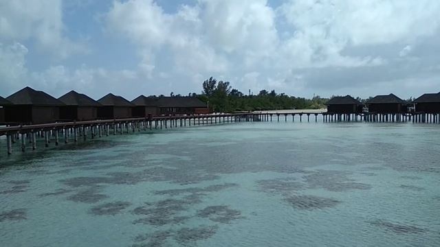 Шикарный остров-резорт-Олувели!Мальдивы.Видовые бассейны и виллы на воде.