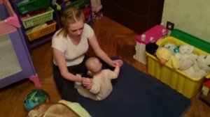 Как научить малыша сидеть