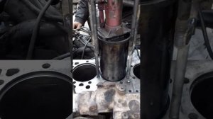 Установка сухих гильз на DAF XF 95